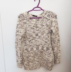 QED LONDON | FUZZY BEIGE SWEATER